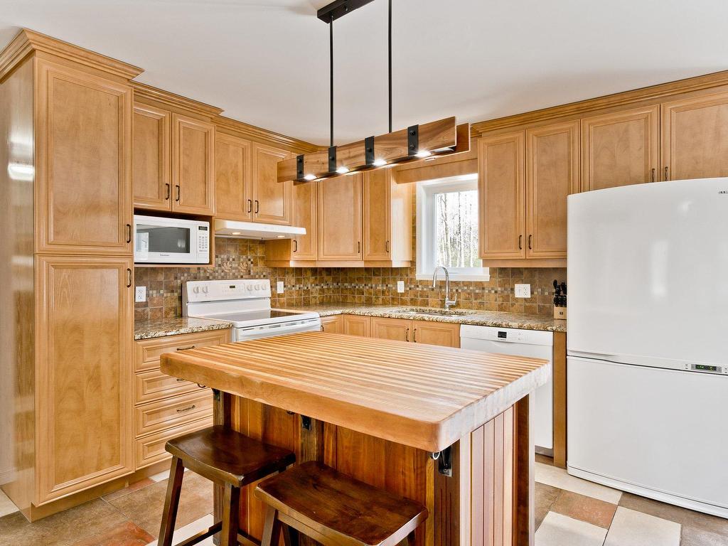 









205


Ch. Ladouceur

,
Cookshire-Eaton,




QC
J0B2A0

