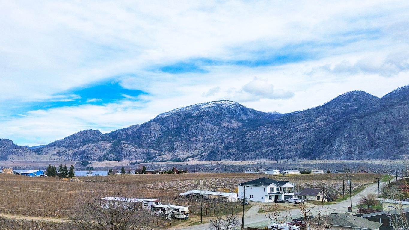 









2


Royal Ann

Court, 4,
Osoyoos,




BC
V0H 1V2

