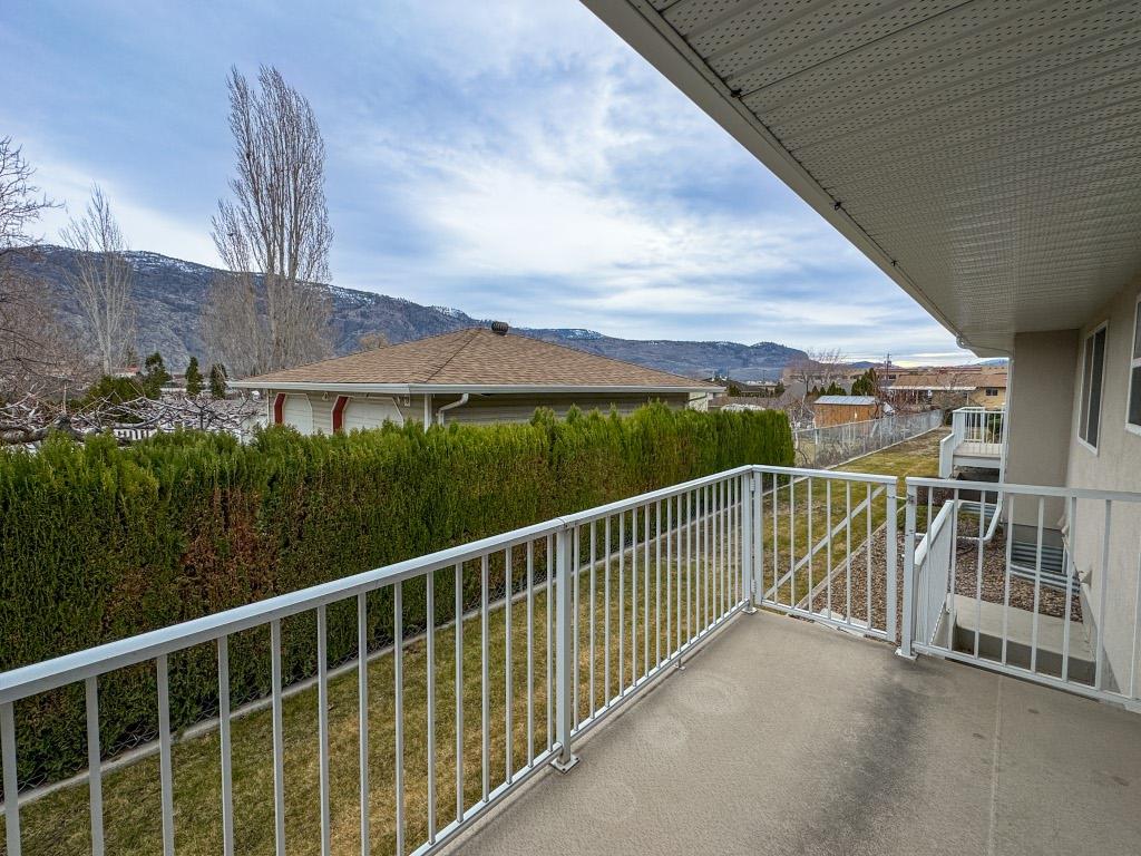 









2


Royal Ann

Court, 4,
Osoyoos,




BC
V0H 1V2

