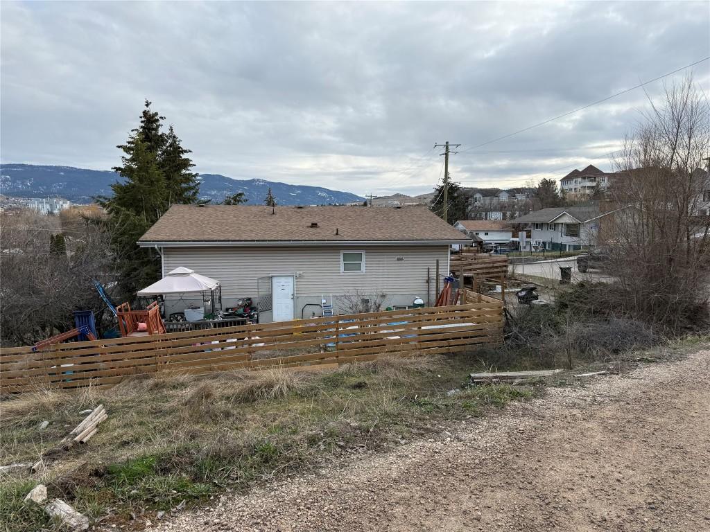 









3503


35

Street,
Vernon,




BC
V1T 6C2

