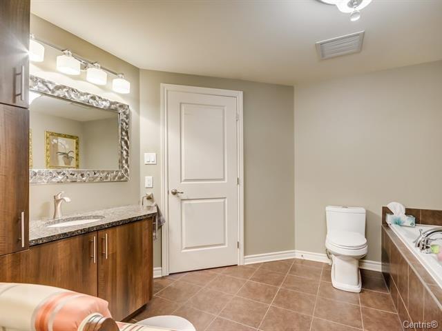 









141


Rue d'Augusta

, 3,
Gatineau (Aylmer),




QC
J9H0A4


