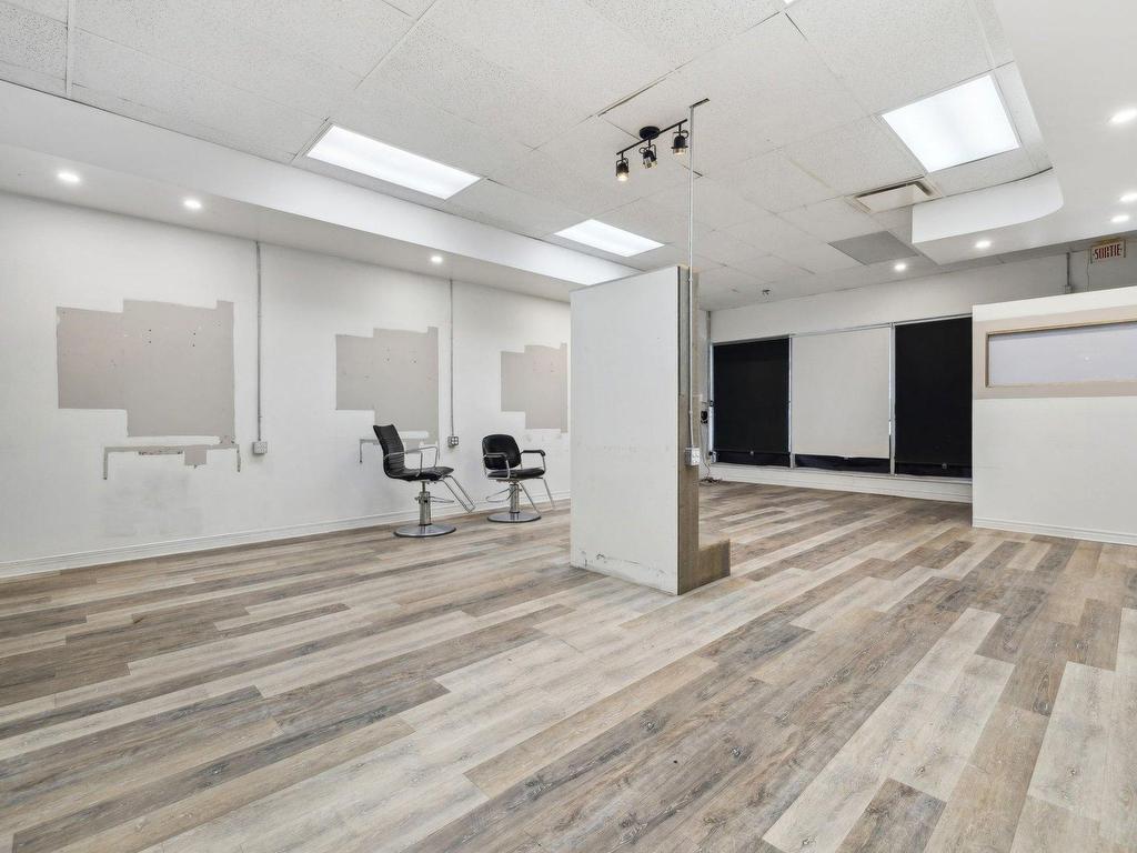 









200


Rue Principale

, 7,
Gatineau (Aylmer),




QC
J9H5G3


