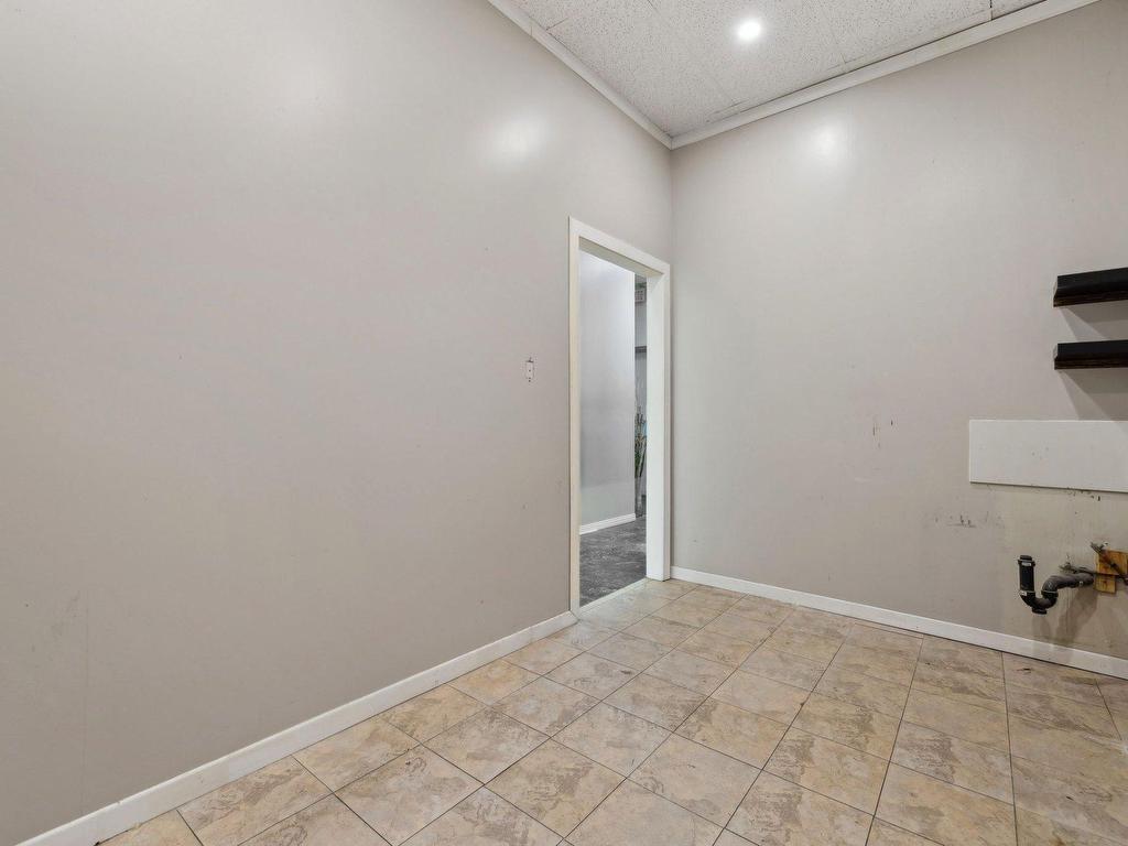 









200


Rue Principale

, 7,
Gatineau (Aylmer),




QC
J9H5G3


