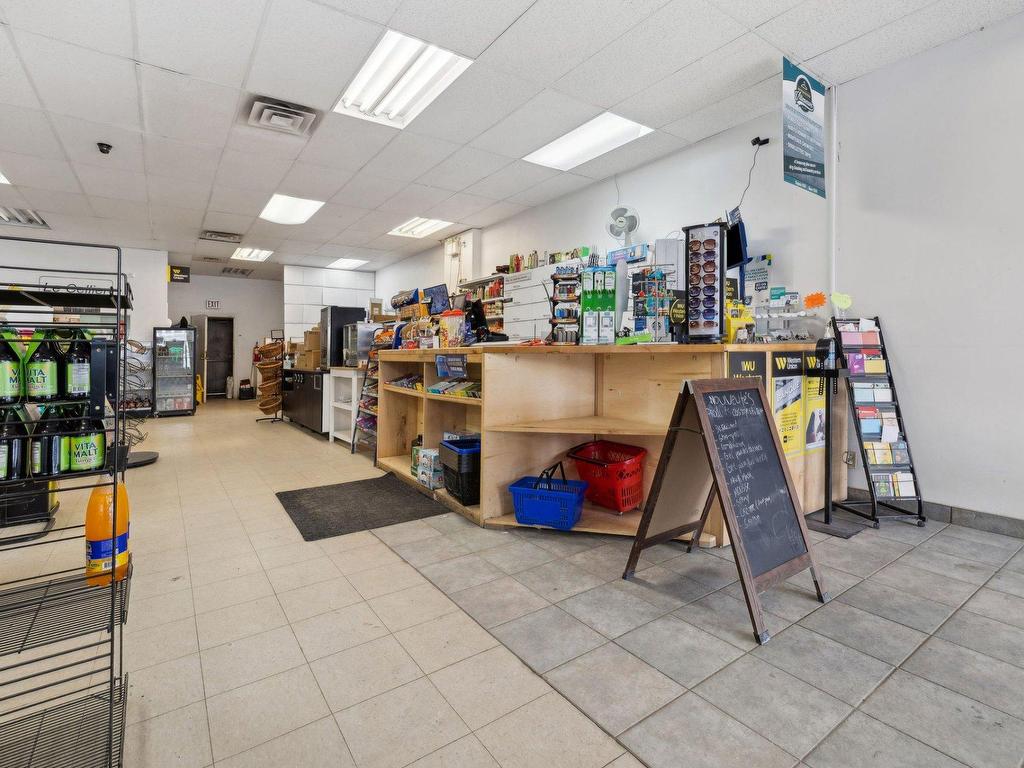 









200


Rue Principale

, 10,
Gatineau (Aylmer),




QC
J9H5G3

