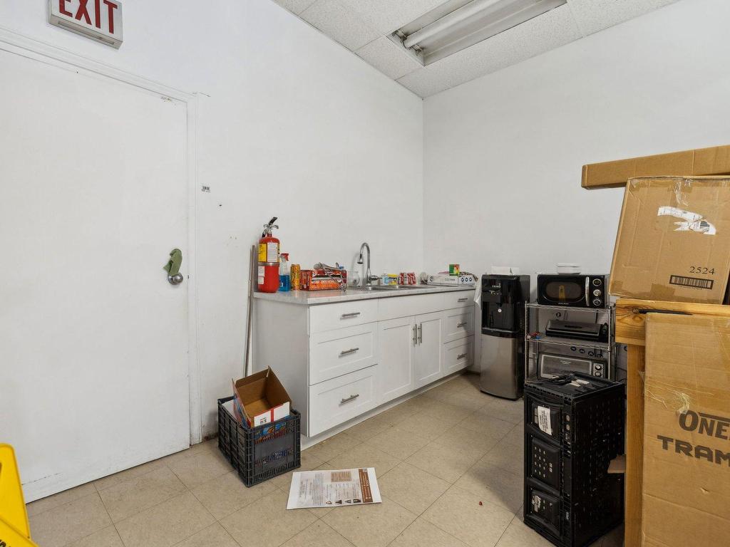 









200


Rue Principale

, 10,
Gatineau (Aylmer),




QC
J9H5G3

