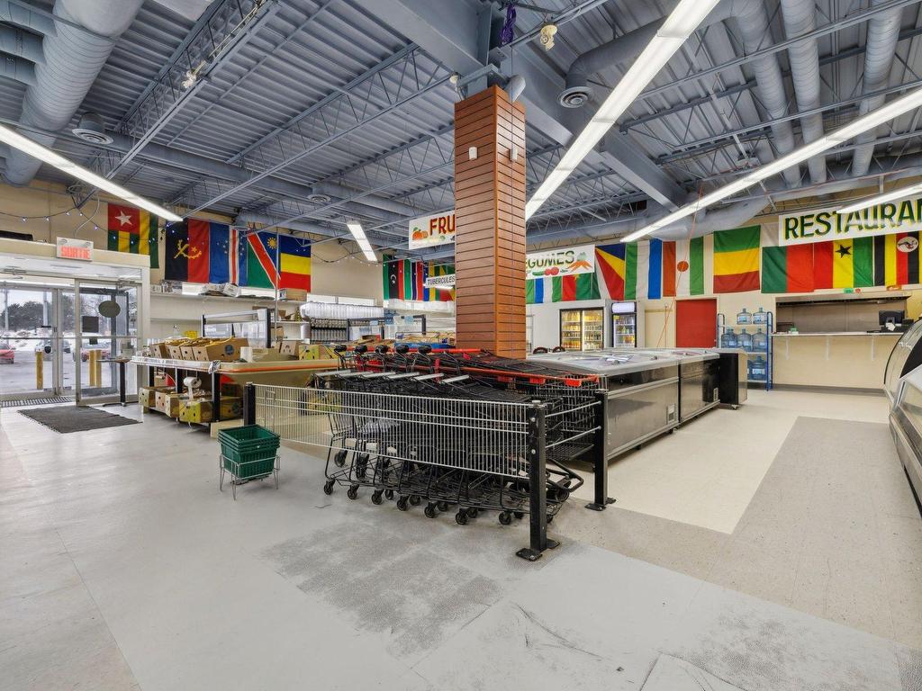 









200


Rue Principale

, 13,
Gatineau (Aylmer),




QC
J9H5G3


