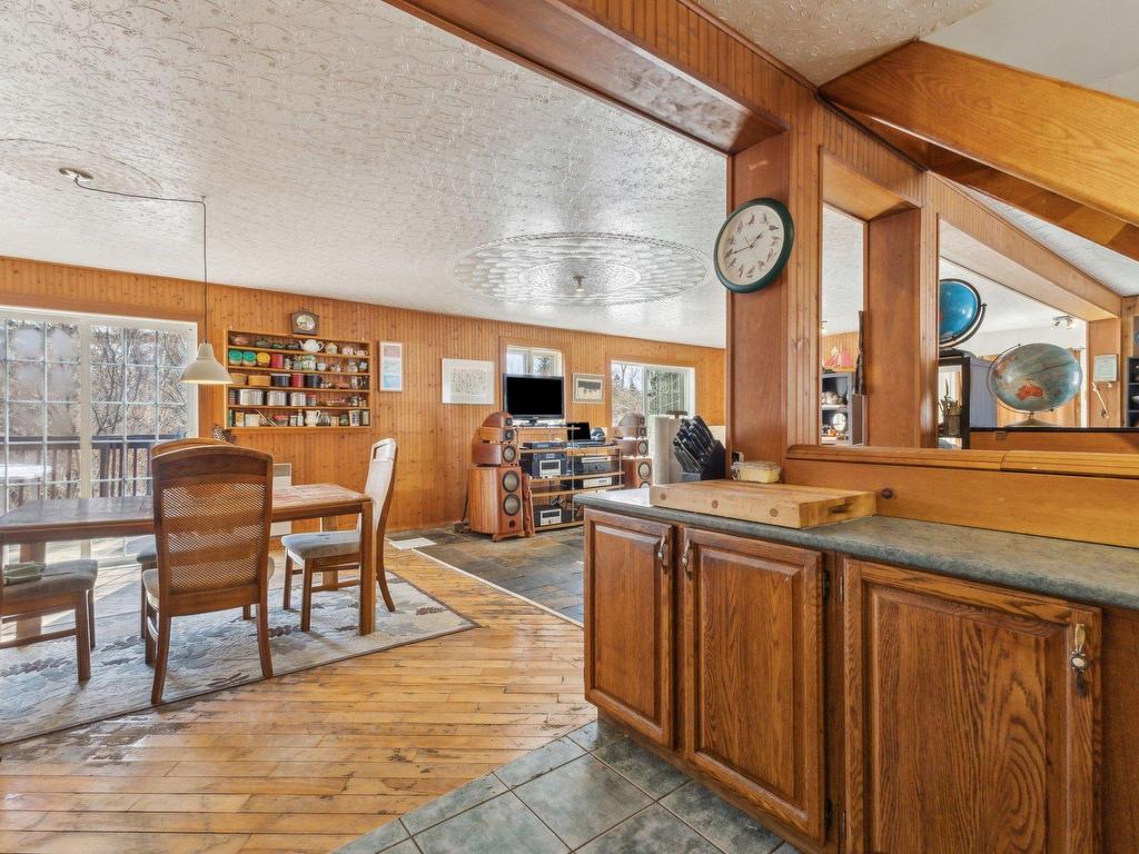 









20


Ch. Lavoie

,
Val-des-Monts,




QC
J8N7N2

