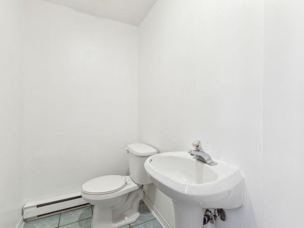 









20


Ch. Lavoie

,
Val-des-Monts,




QC
J8N7N2

