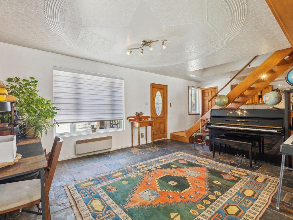 









20


Ch. Lavoie

,
Val-des-Monts,




QC
J8N7N2


