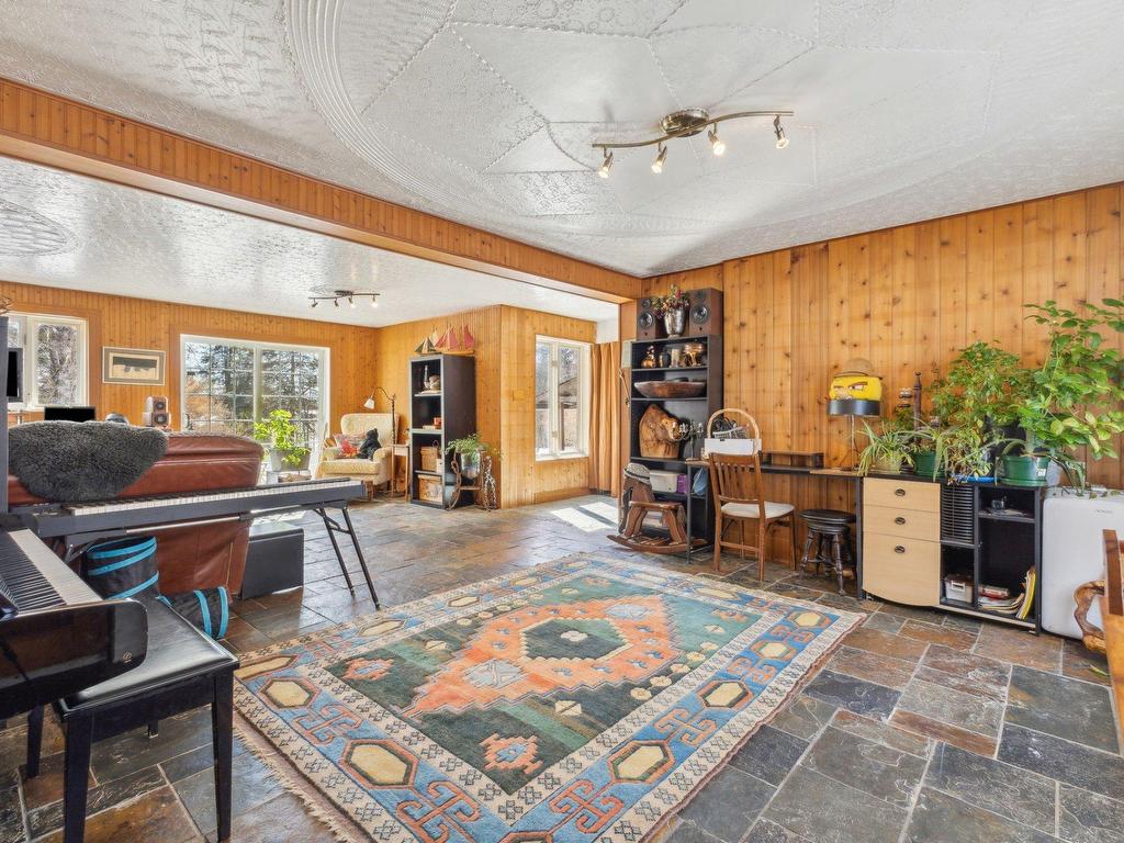 









20


Ch. Lavoie

,
Val-des-Monts,




QC
J8N7N2


