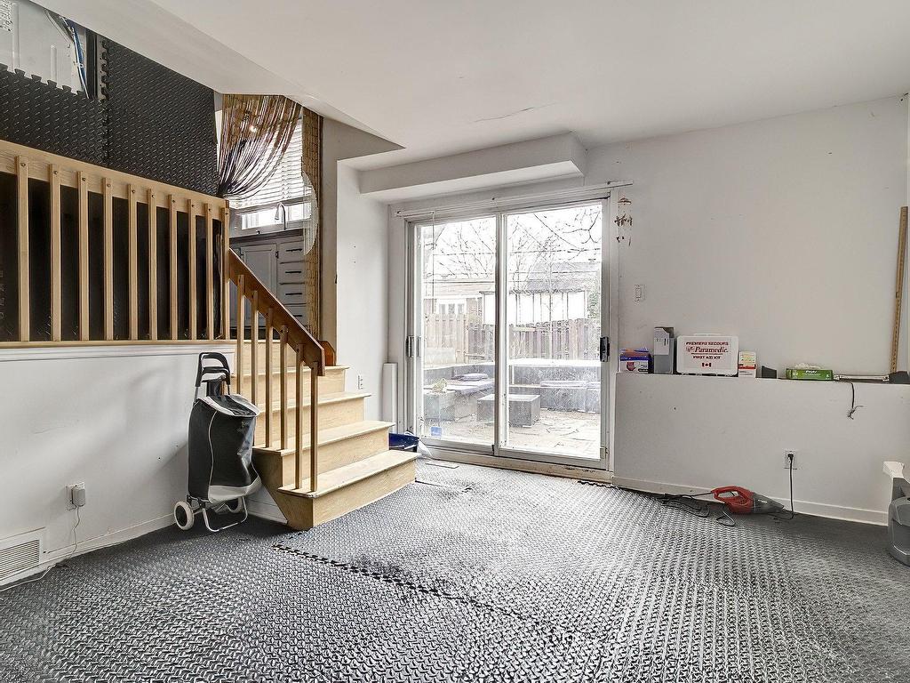 









1830


Crois. Surprenant

,
Brossard,




QC
J4X1R7

