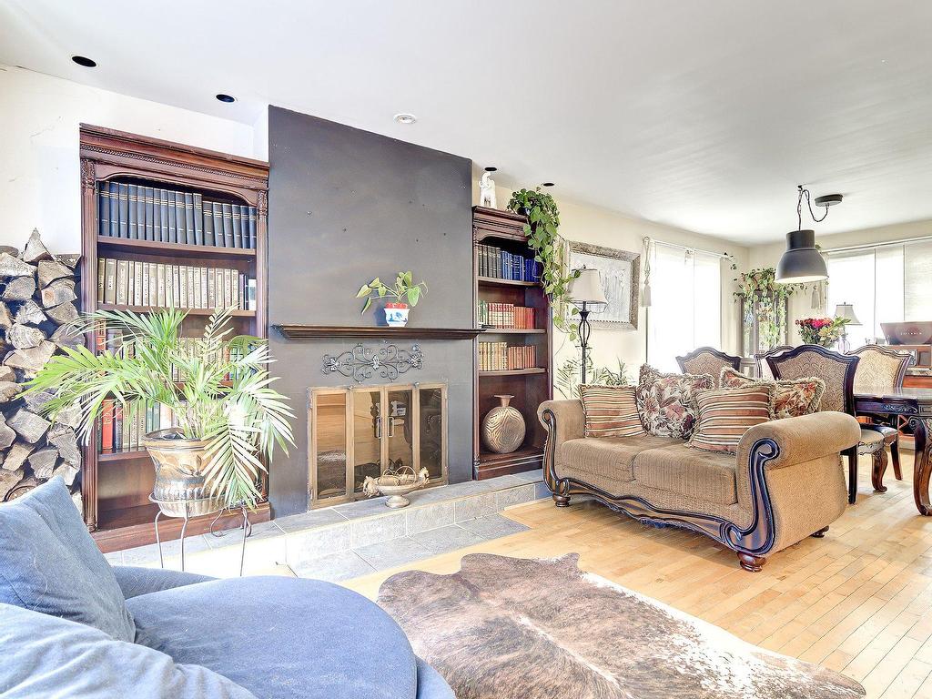 









1830


Crois. Surprenant

,
Brossard,




QC
J4X1R7

