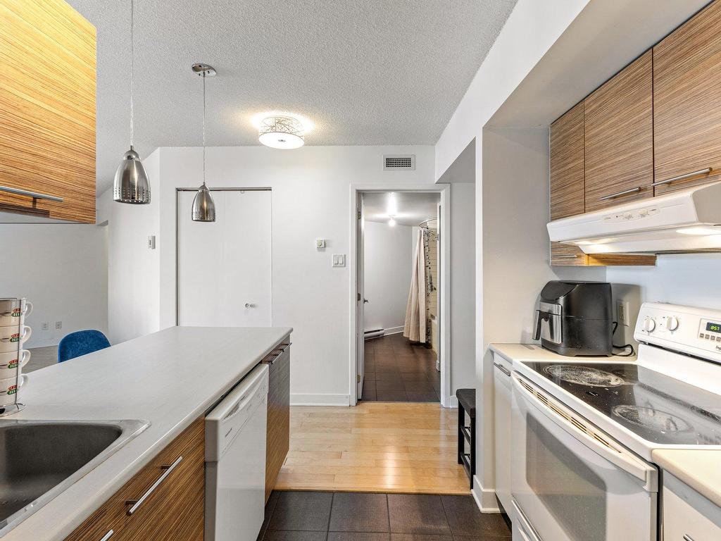 









4885


Boul. Henri-Bourassa O.

, 824,
Montréal (Saint-Laurent),




QC
H4L0A5

