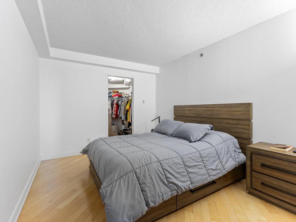 









4885


Boul. Henri-Bourassa O.

, 824,
Montréal (Saint-Laurent),




QC
H4L0A5

