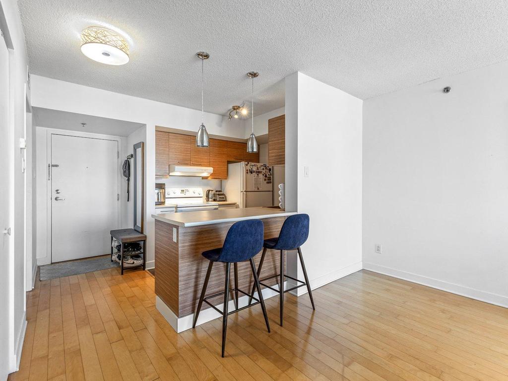 









4885


Boul. Henri-Bourassa O.

, 824,
Montréal (Saint-Laurent),




QC
H4L0A5

