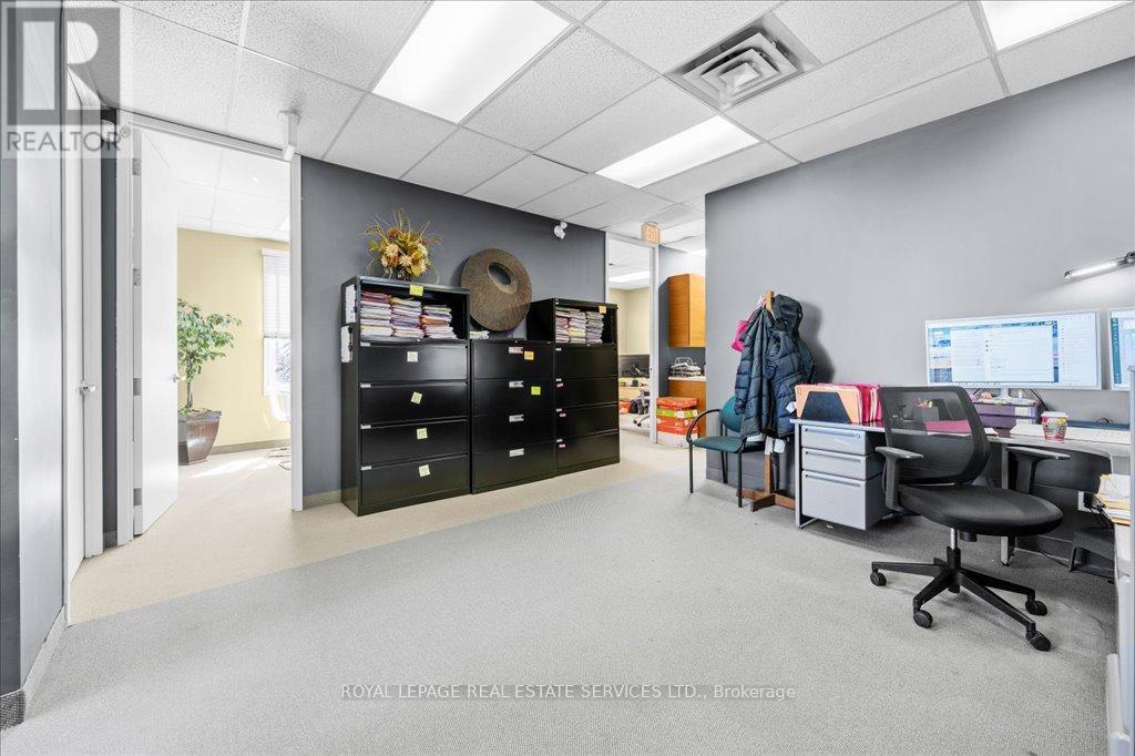 












200 - 414 NORTH SERVICE ROAD E

,
Oakville,




Ontario
L6H5R2

