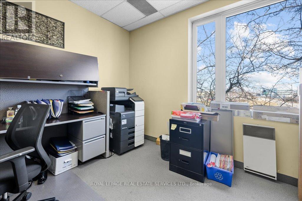 












200 - 414 NORTH SERVICE ROAD E

,
Oakville,




Ontario
L6H5R2

