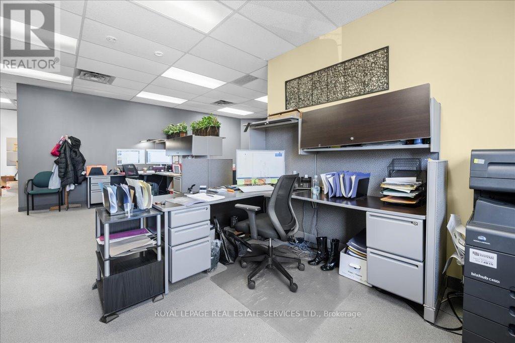












200 - 414 NORTH SERVICE ROAD E

,
Oakville,




Ontario
L6H5R2

