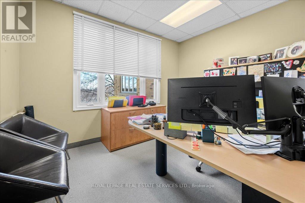 












200 - 414 NORTH SERVICE ROAD E

,
Oakville,




Ontario
L6H5R2

