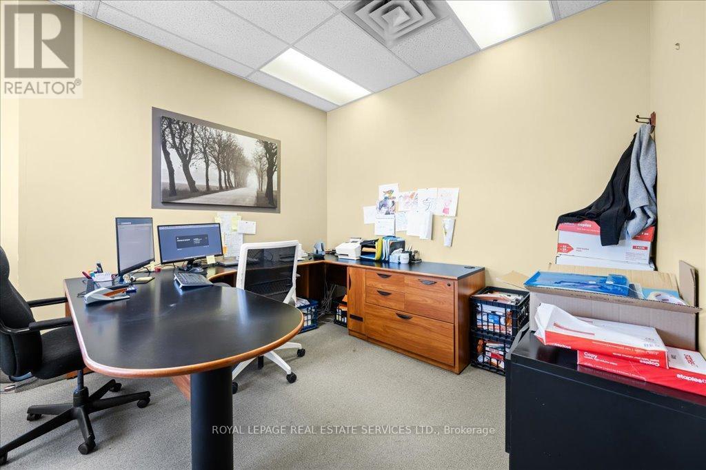 












200 - 414 NORTH SERVICE ROAD E

,
Oakville,




Ontario
L6H5R2

