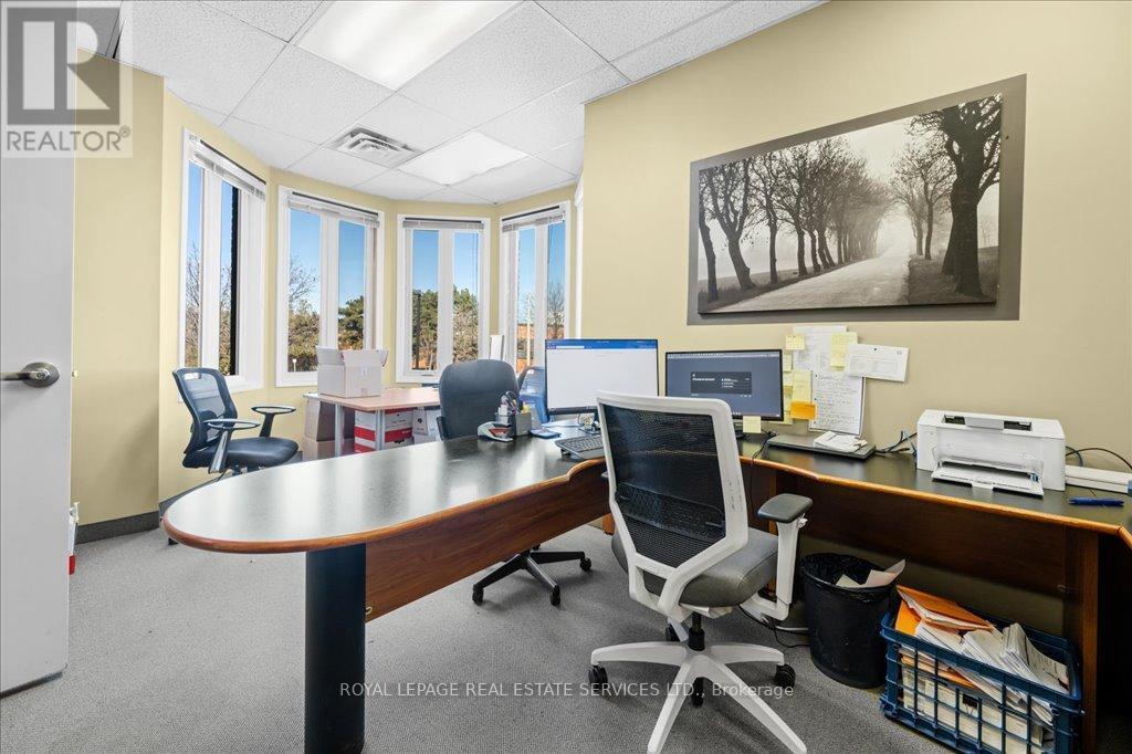












200 - 414 NORTH SERVICE ROAD E

,
Oakville,




Ontario
L6H5R2

