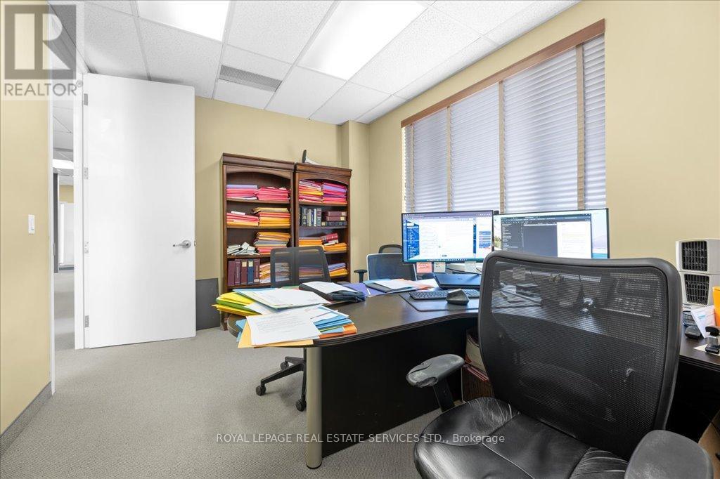 












200 - 414 NORTH SERVICE ROAD E

,
Oakville,




Ontario
L6H5R2

