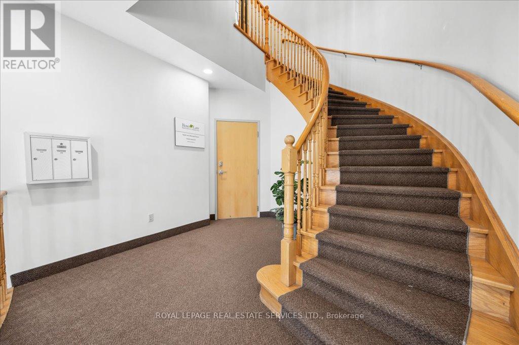 












200 - 414 NORTH SERVICE ROAD E

,
Oakville,




Ontario
L6H5R2

