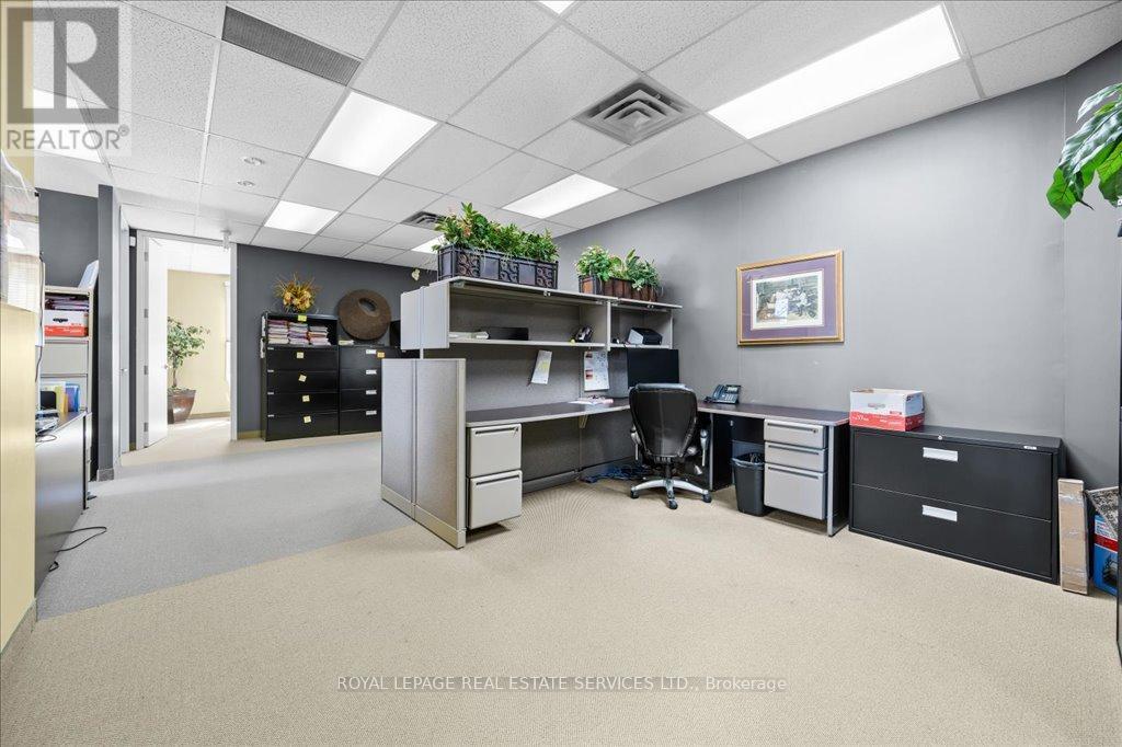 












200 - 414 NORTH SERVICE ROAD E

,
Oakville,




Ontario
L6H5R2

