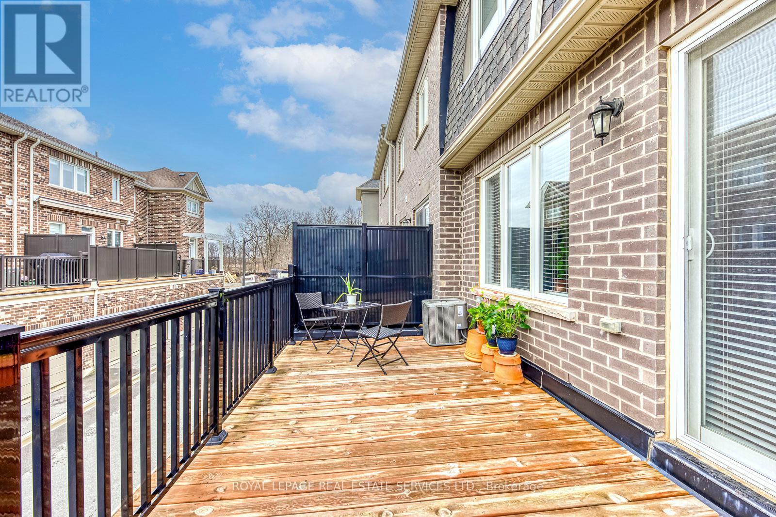 












3344 ERASMUM STREET

,
Oakville,




Ontario
L6M1S3

