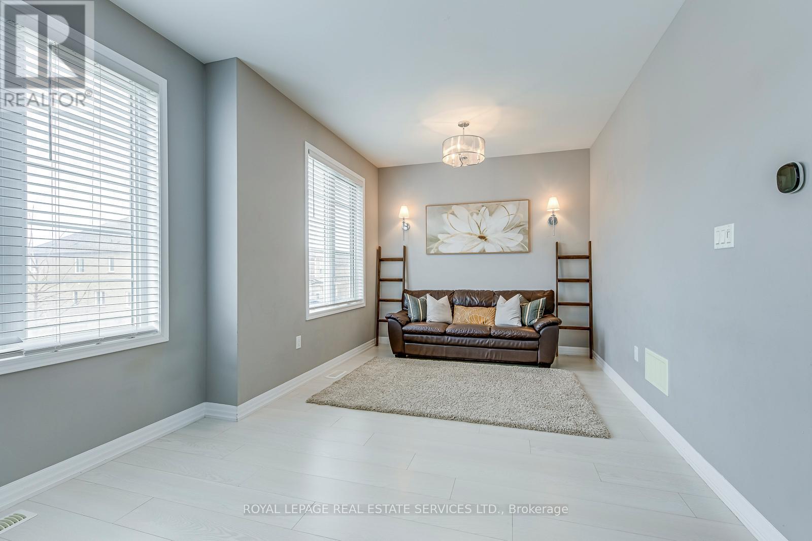 












3344 ERASMUM STREET

,
Oakville,




Ontario
L6M1S3

