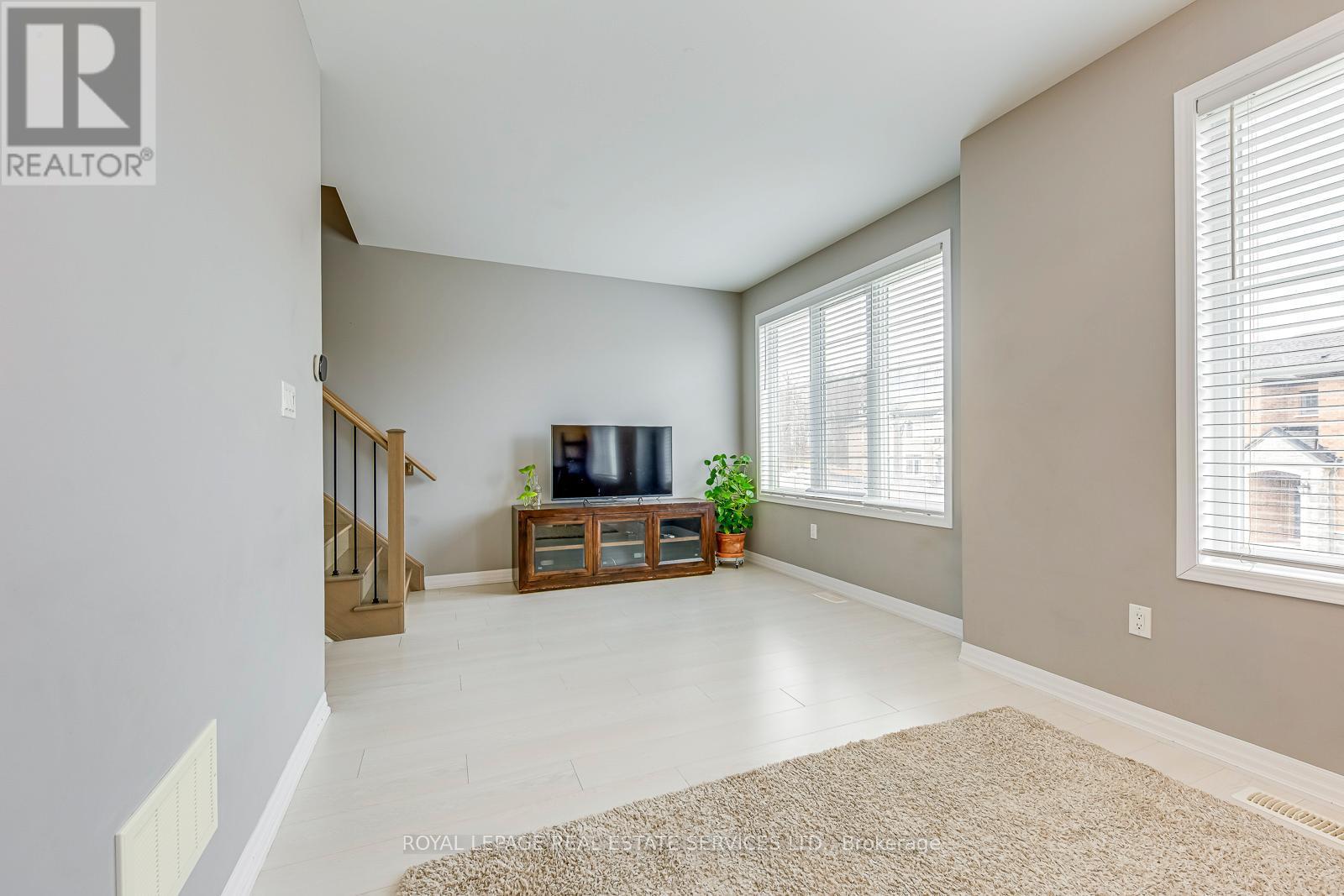 












3344 ERASMUM STREET

,
Oakville,




Ontario
L6M1S3

