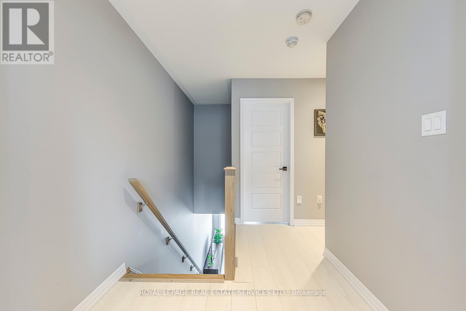 












3344 ERASMUM STREET

,
Oakville,




Ontario
L6M1S3

