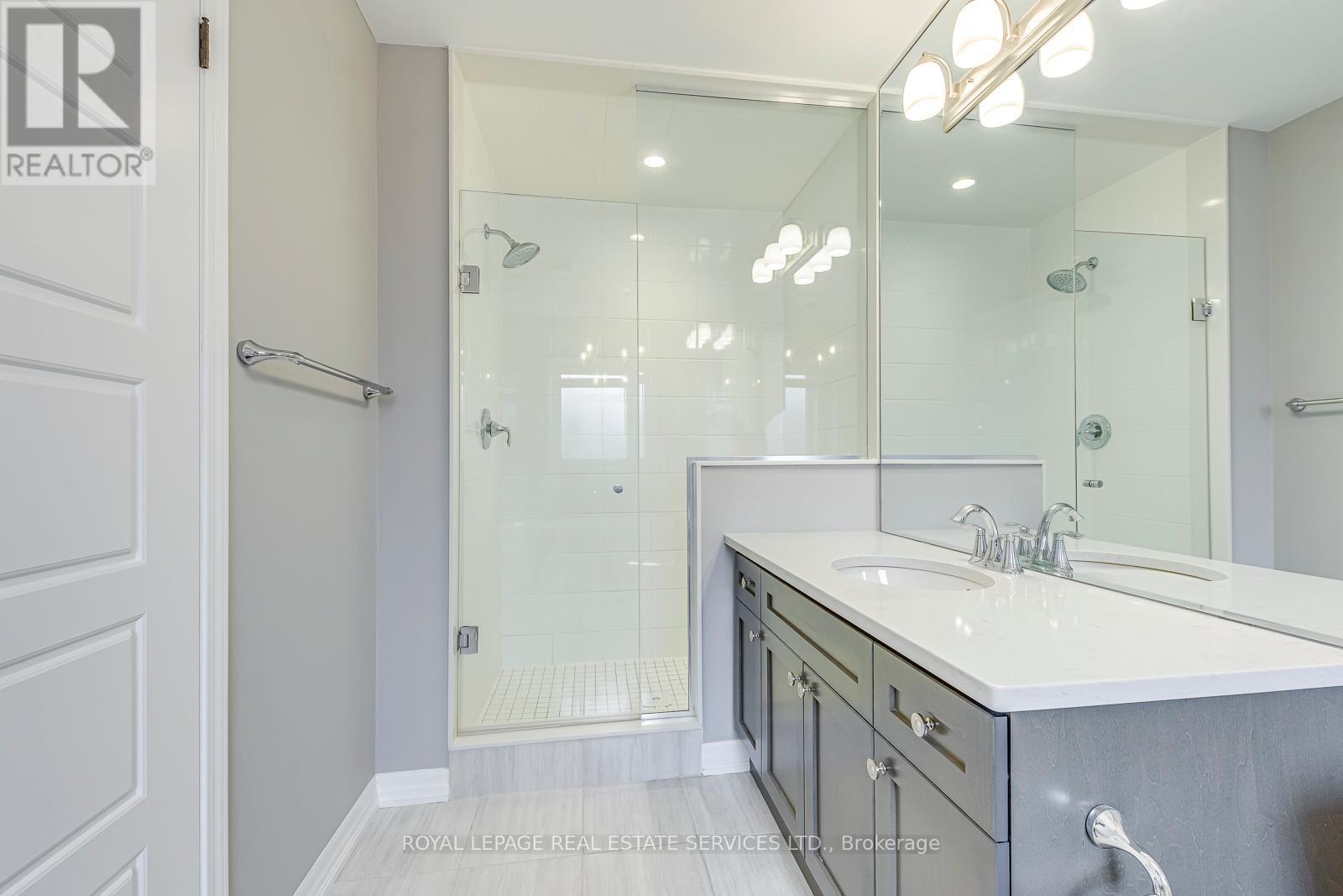 












3344 ERASMUM STREET

,
Oakville,




Ontario
L6M1S3

