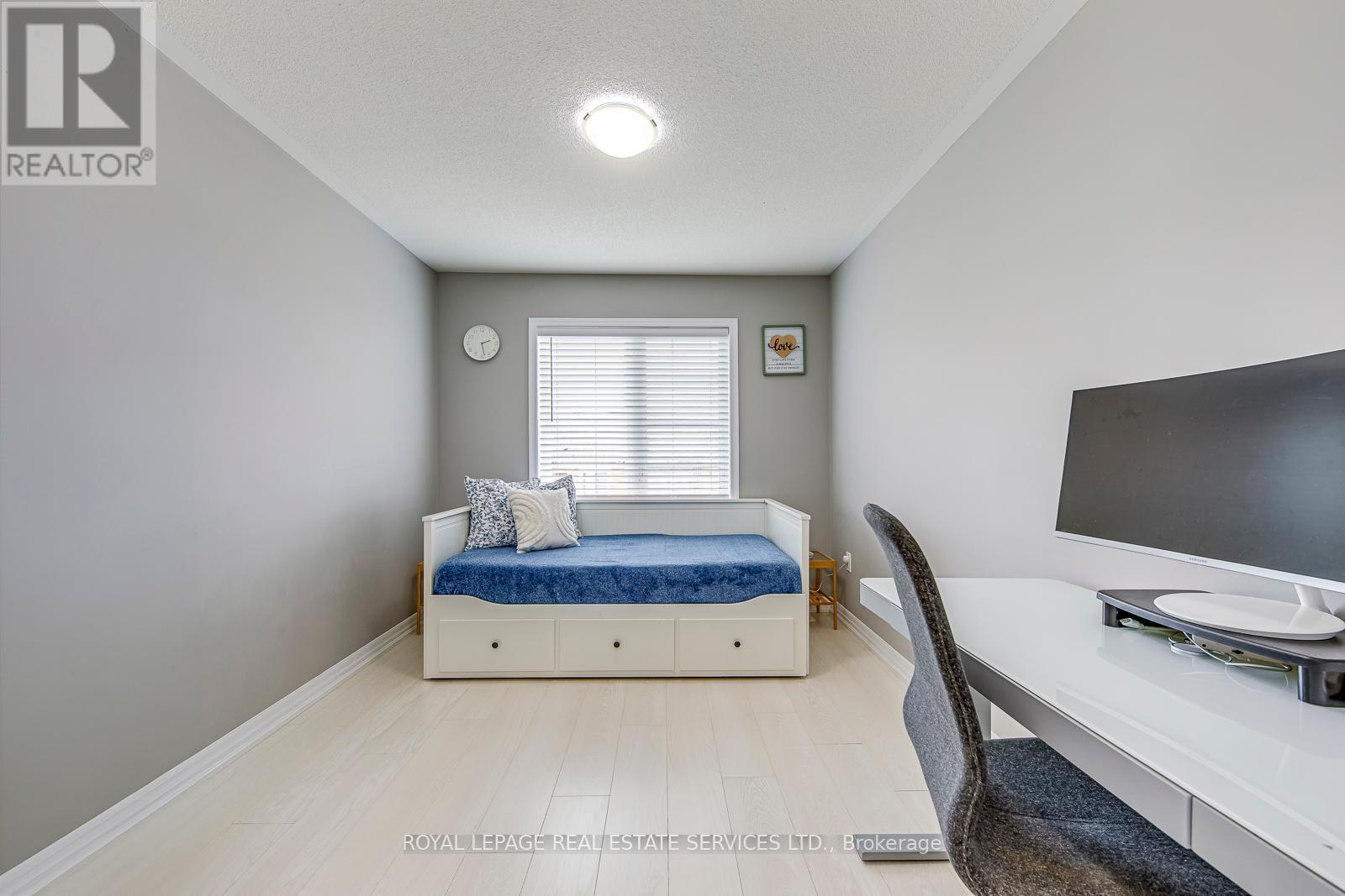 












3344 ERASMUM STREET

,
Oakville,




Ontario
L6M1S3

