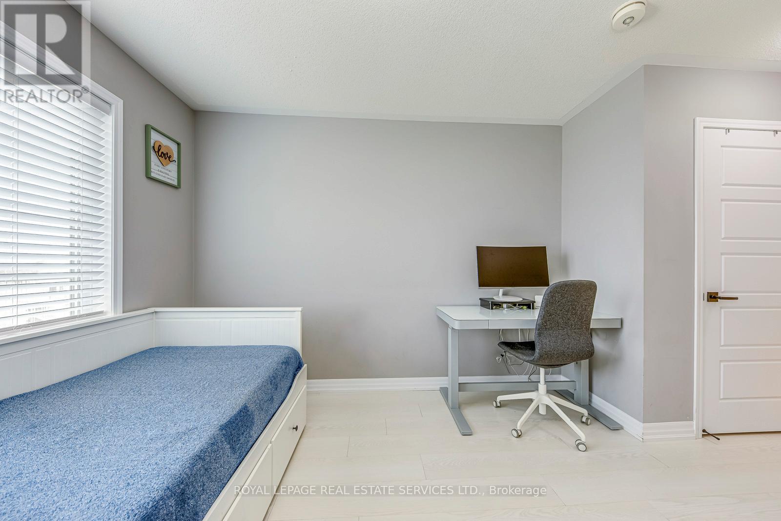 












3344 ERASMUM STREET

,
Oakville,




Ontario
L6M1S3

