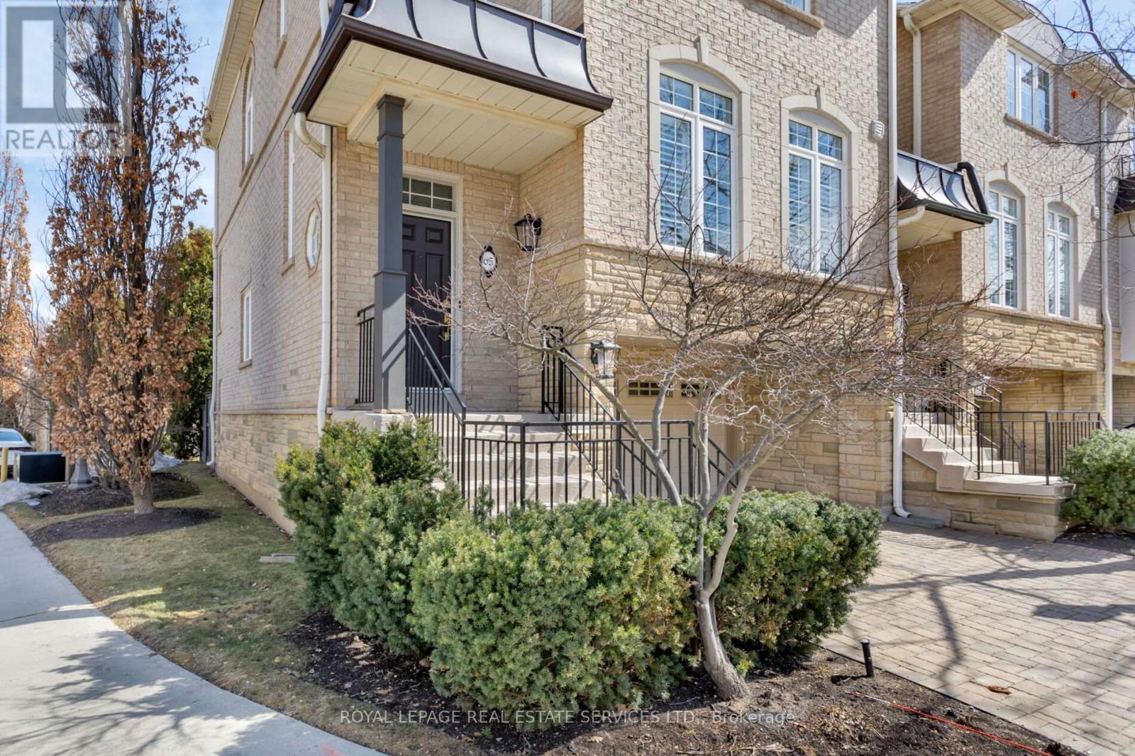 












65 - 1267 DORVAL DRIVE

,
Oakville,




Ontario
L6M3Z5

