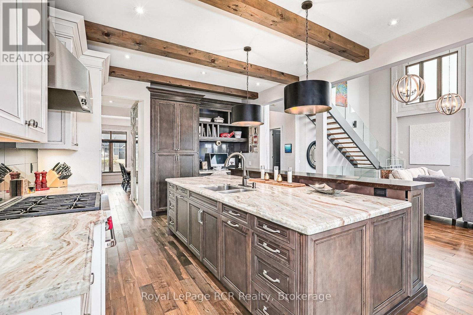 












4 MEADOWLARK WAY

,
Clearview,




Ontario
L9Y0K1

