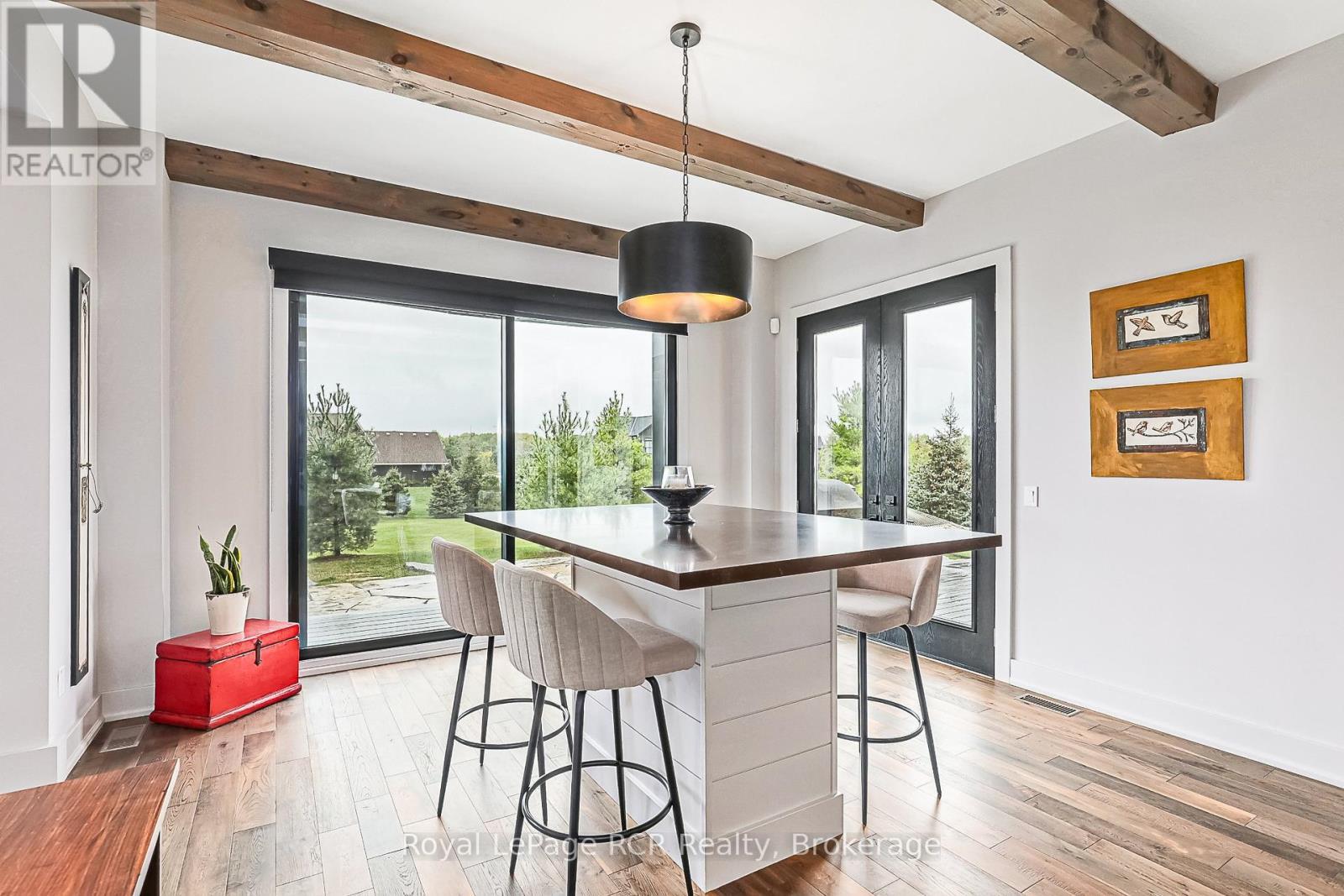 












4 MEADOWLARK WAY

,
Clearview,




Ontario
L9Y0K1

