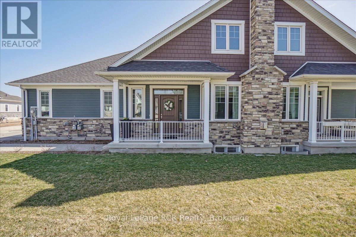 












230 IRONWOOD WAY

,
Georgian Bluffs,




Ontario
N0H1S0

