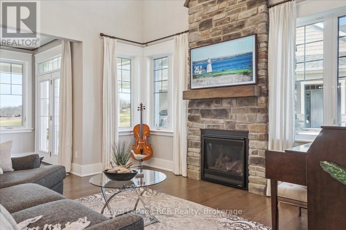 












230 IRONWOOD WAY

,
Georgian Bluffs,




Ontario
N0H1S0


