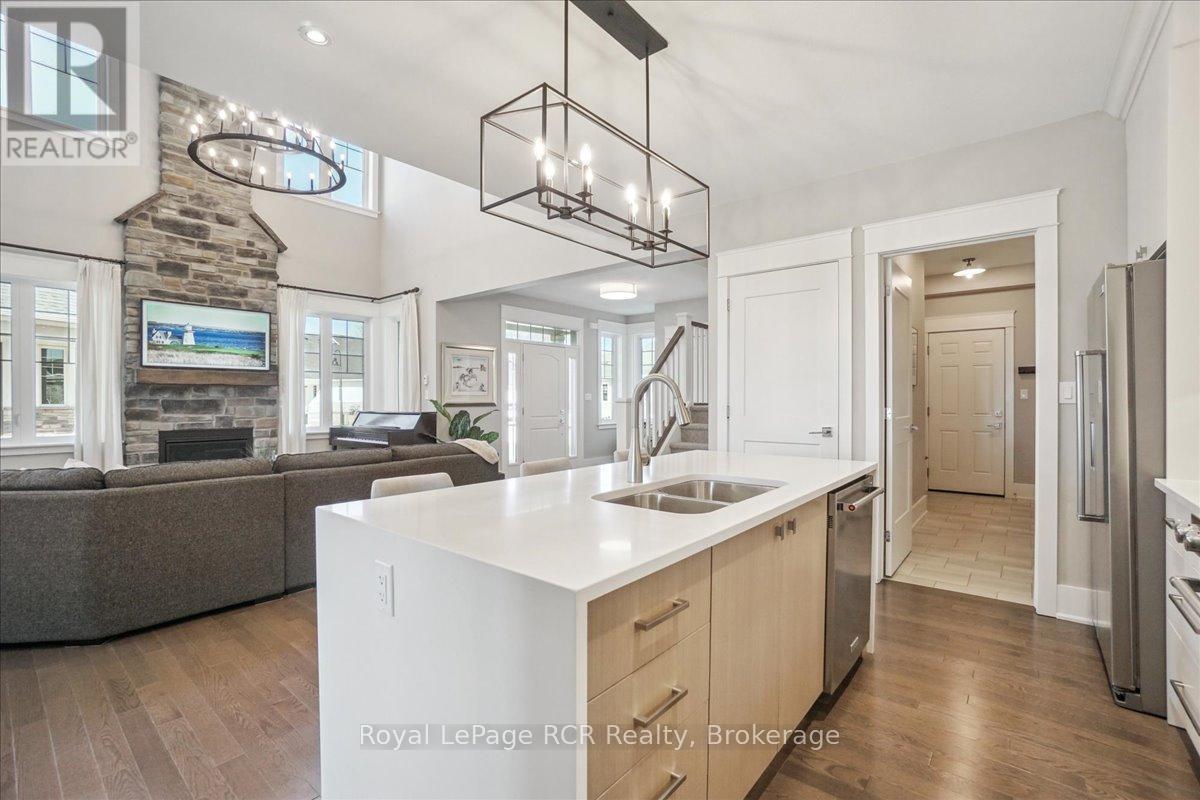 












230 IRONWOOD WAY

,
Georgian Bluffs,




Ontario
N0H1S0

