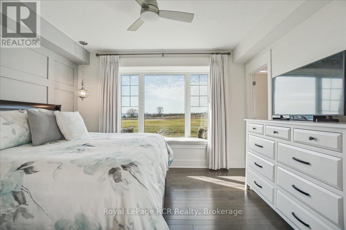 












230 IRONWOOD WAY

,
Georgian Bluffs,




Ontario
N0H1S0

