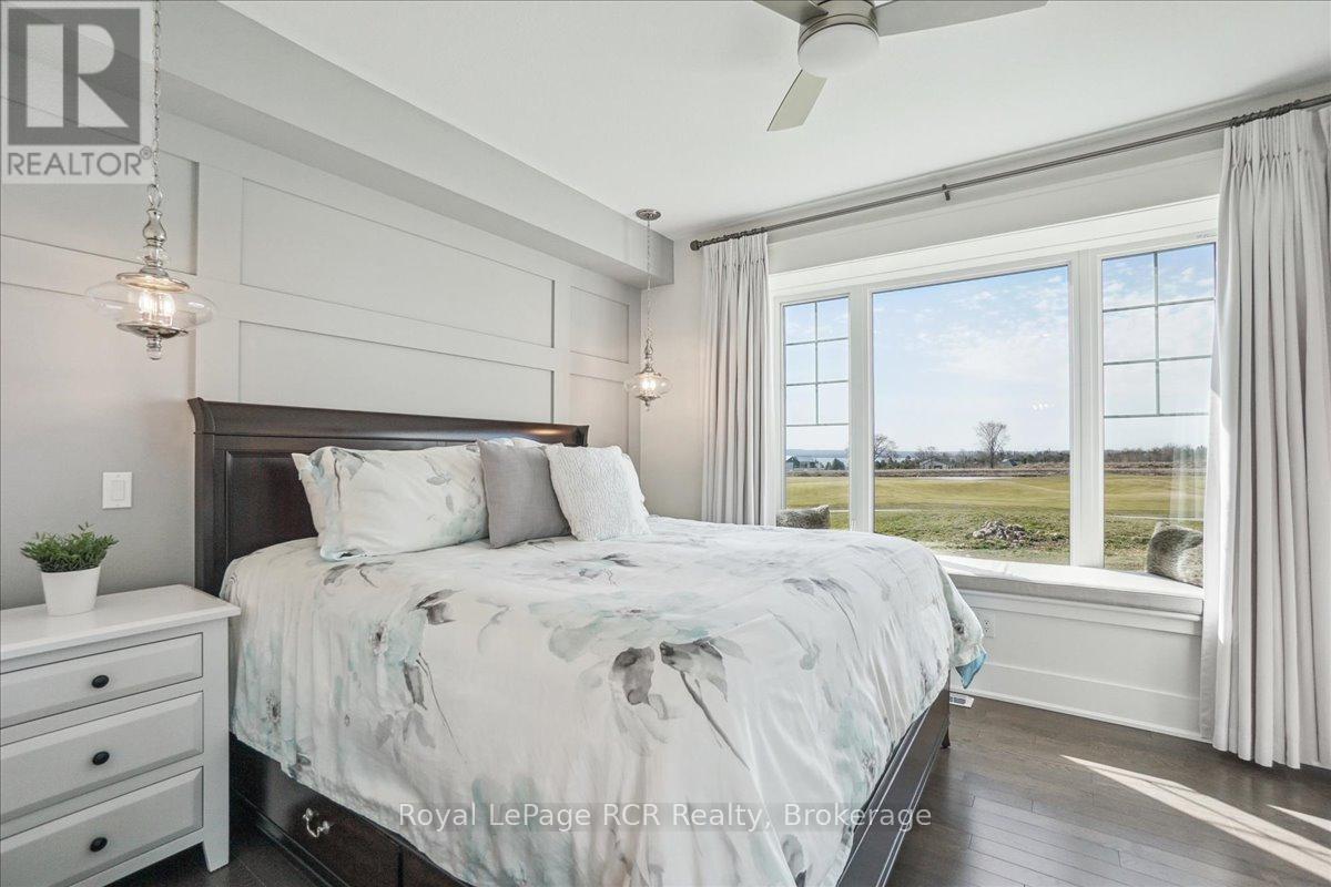 












230 IRONWOOD WAY

,
Georgian Bluffs,




Ontario
N0H1S0

