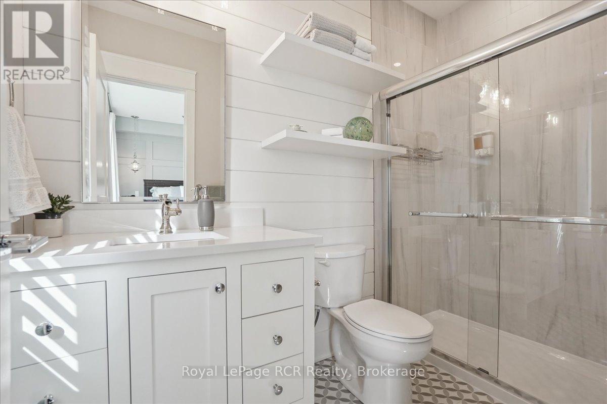 












230 IRONWOOD WAY

,
Georgian Bluffs,




Ontario
N0H1S0

