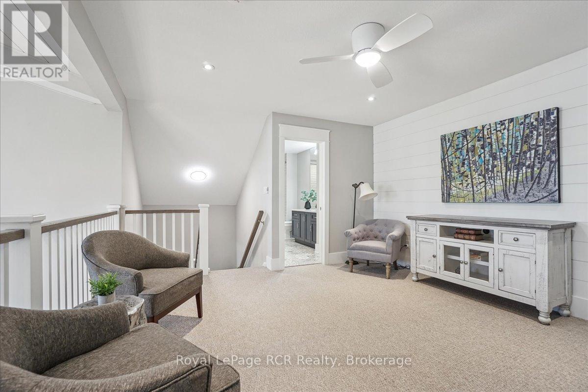 












230 IRONWOOD WAY

,
Georgian Bluffs,




Ontario
N0H1S0


