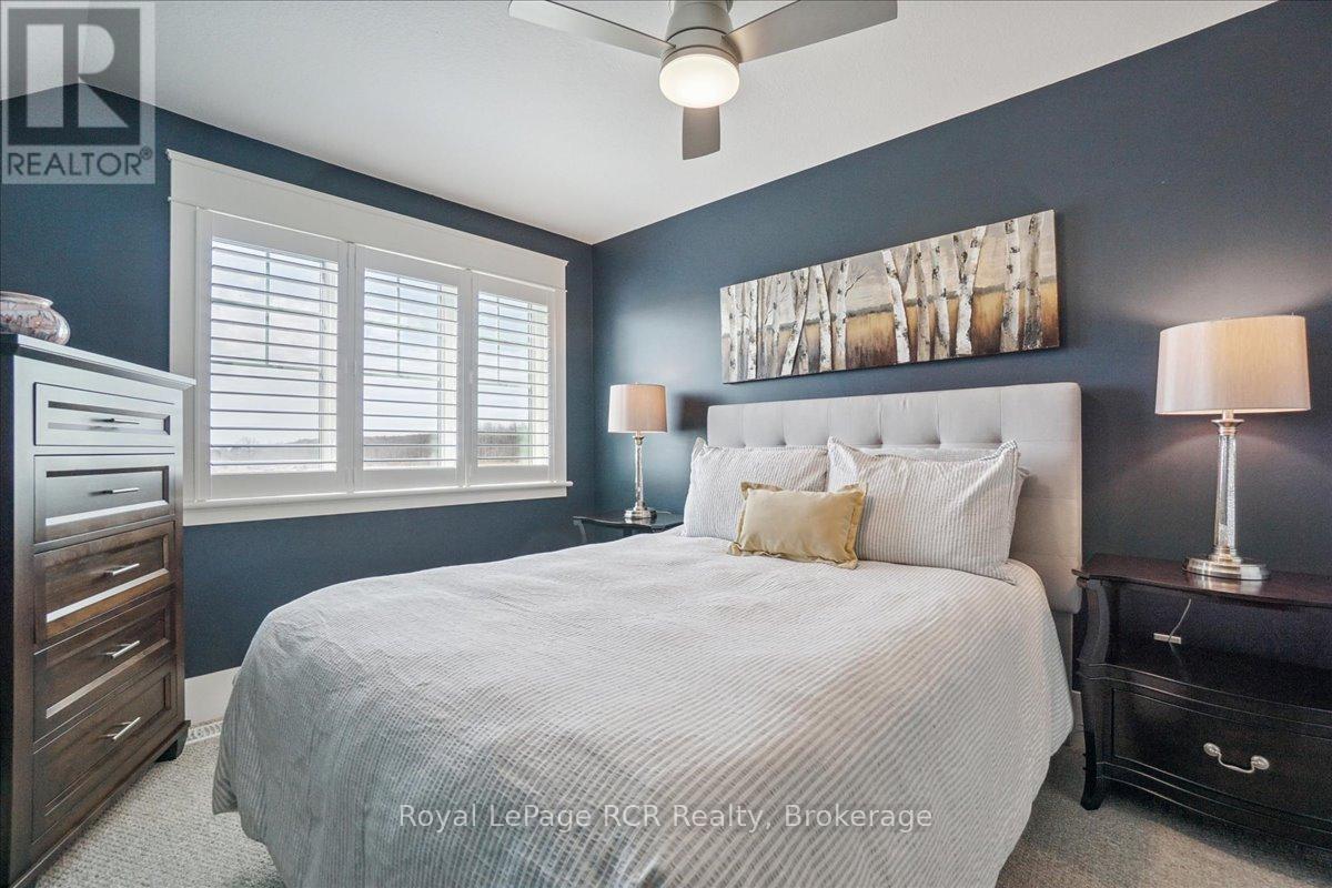 












230 IRONWOOD WAY

,
Georgian Bluffs,




Ontario
N0H1S0

