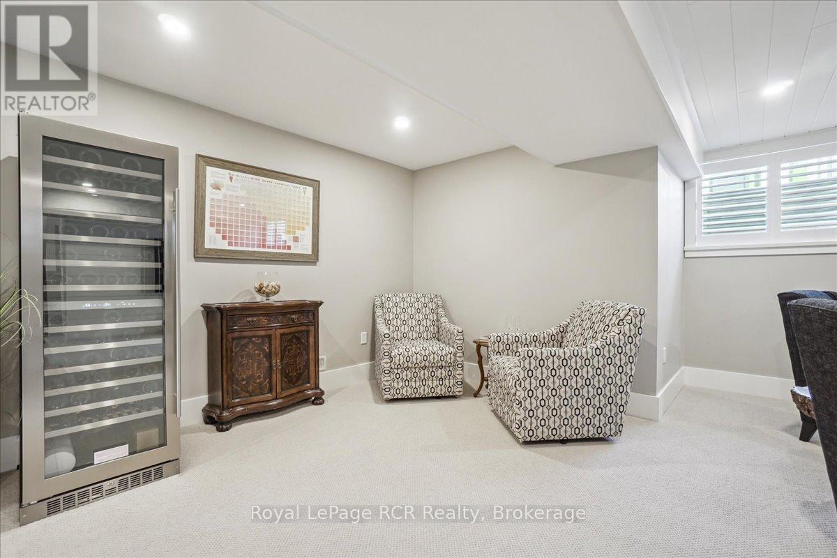 












230 IRONWOOD WAY

,
Georgian Bluffs,




Ontario
N0H1S0

