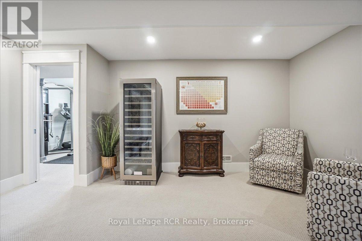 












230 IRONWOOD WAY

,
Georgian Bluffs,




Ontario
N0H1S0

