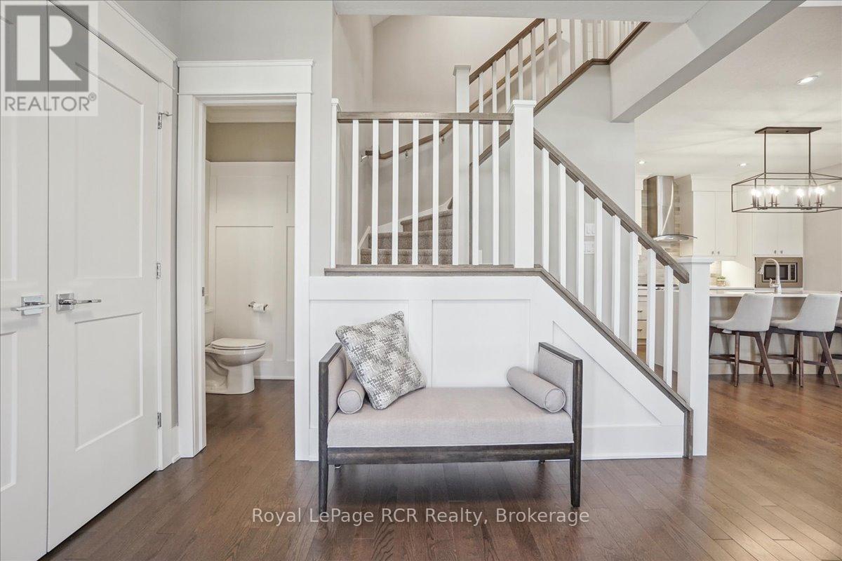












230 IRONWOOD WAY

,
Georgian Bluffs,




Ontario
N0H1S0

