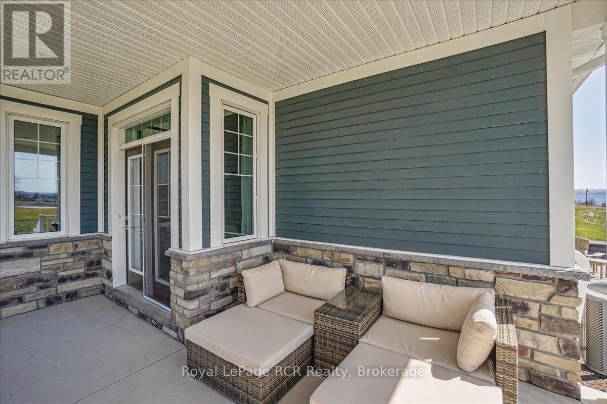 












230 IRONWOOD WAY

,
Georgian Bluffs,




Ontario
N0H1S0

